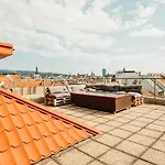 Majestic Views From A 60m2 Private Terrace - Castle, Cathedral, Old Town Apartment