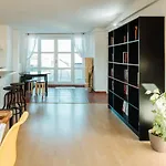 Majestic Views From A 60m2 Private Terrace - Castle, Cathedral, Old Town