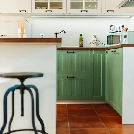 Majestic Views From A 60m2 Private Terrace - Castle, Cathedral, Old Town براتسيلافا