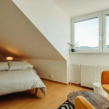 Majestic Views From A 60m2 Private Terrace - Castle, Cathedral, Old Town